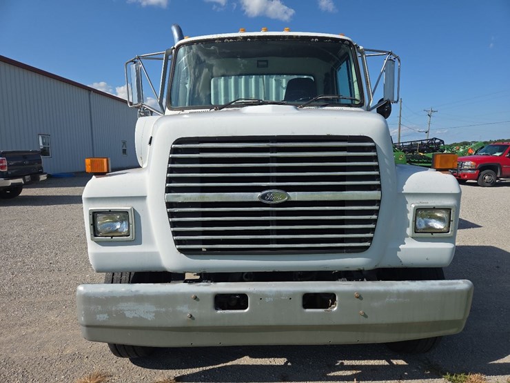 1996-ford-l9000-image-2