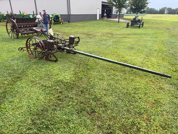 john-deere-two-row-planter-image-7