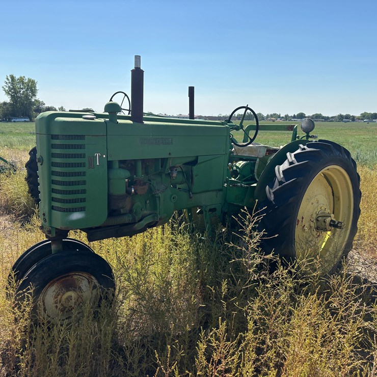 JOHN DEERE MT