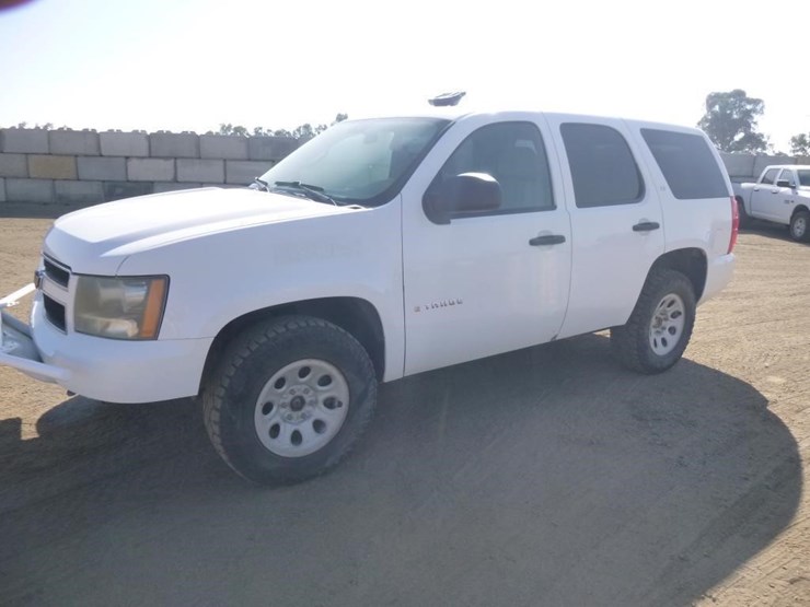 2009-chevrolet-tahoe-image-2