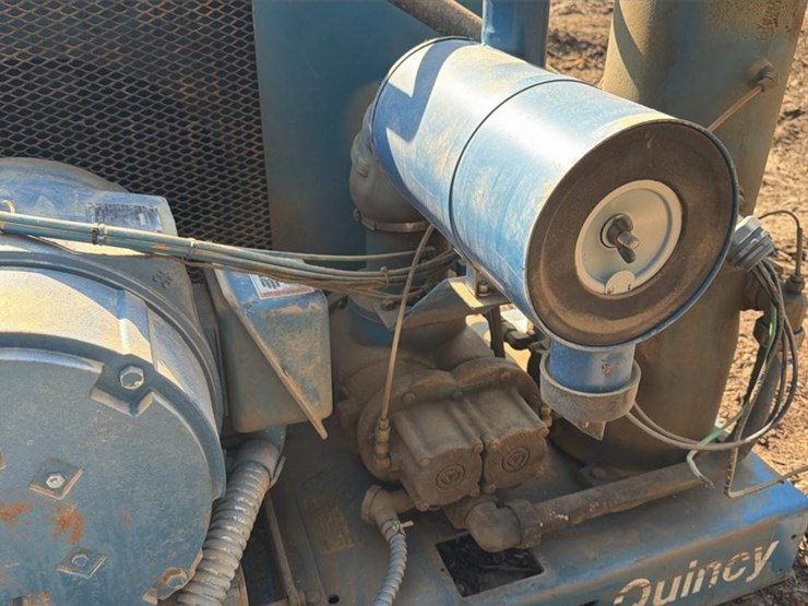 #674-•-quincy-air-compressor-image-9