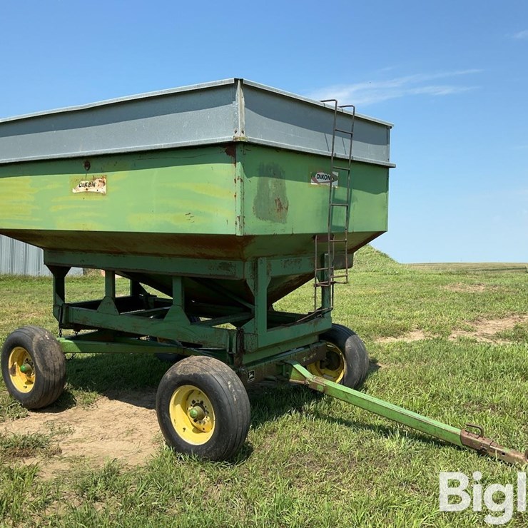 JOHN DEERE 1065