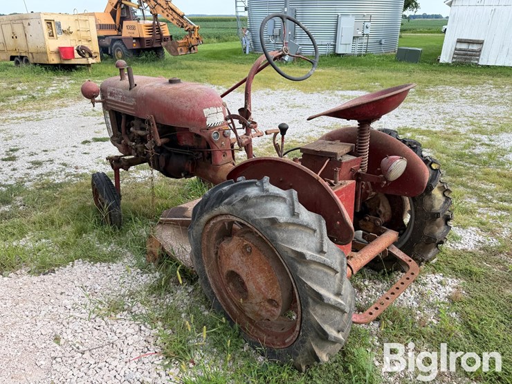 1949-international-cub-image-7