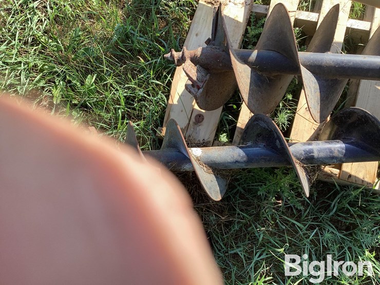 post-hole-digger-image-15