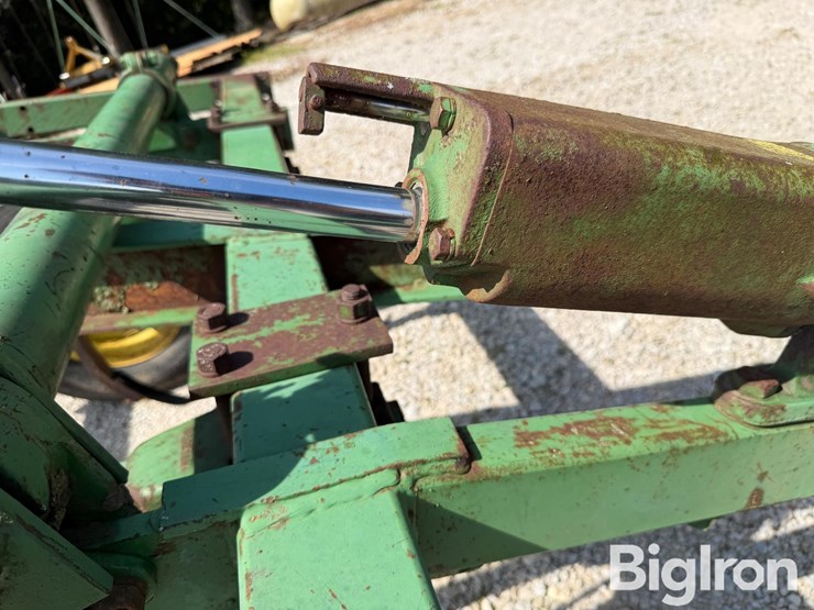 john-deere-100-image-16
