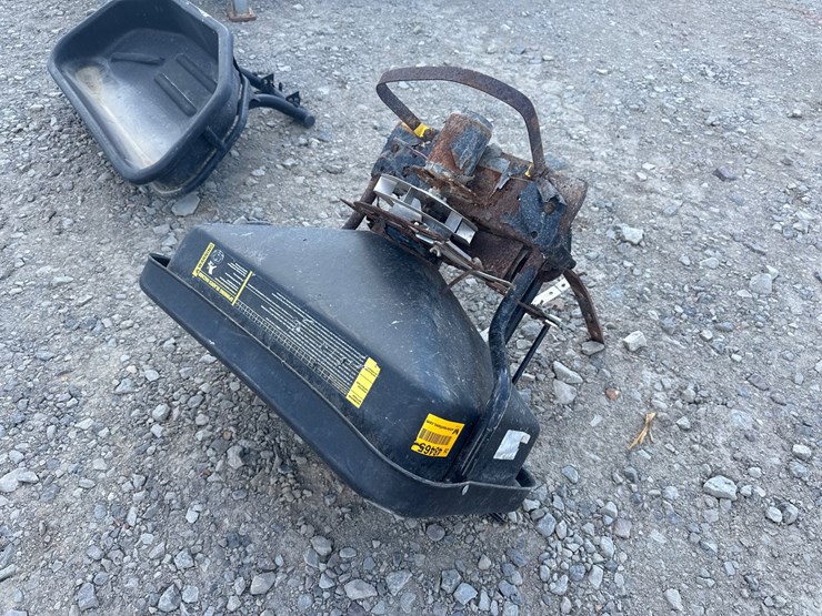 #48465-•-seed-spreader-inv#48465-image-1