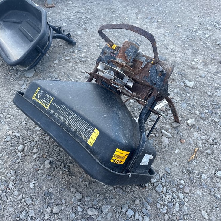 #48465 • Seed Spreader INV#48465