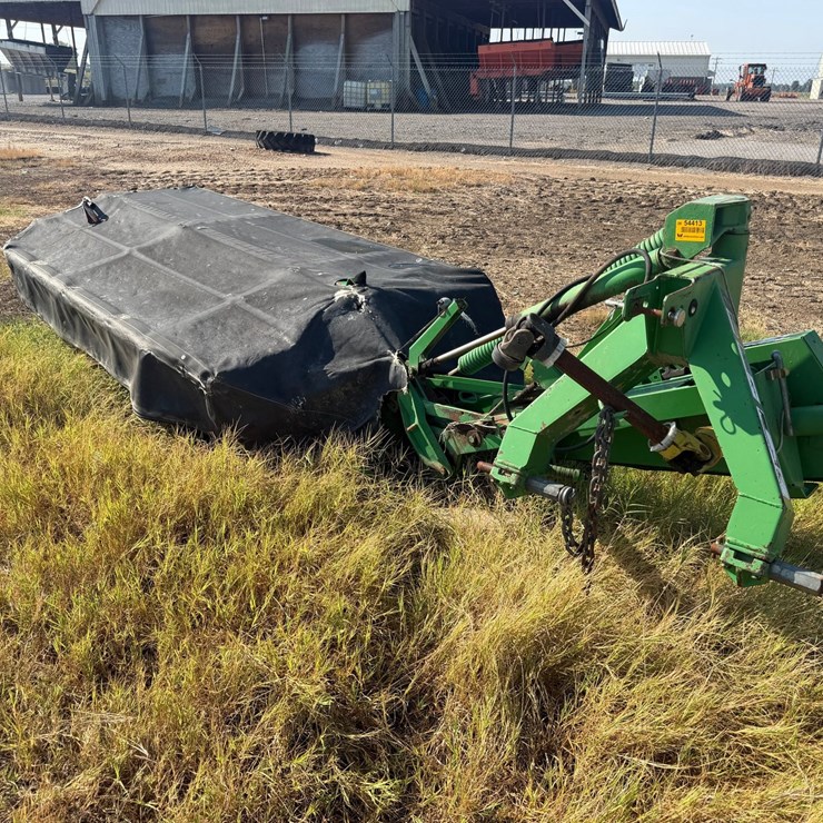 JOHN DEERE 275