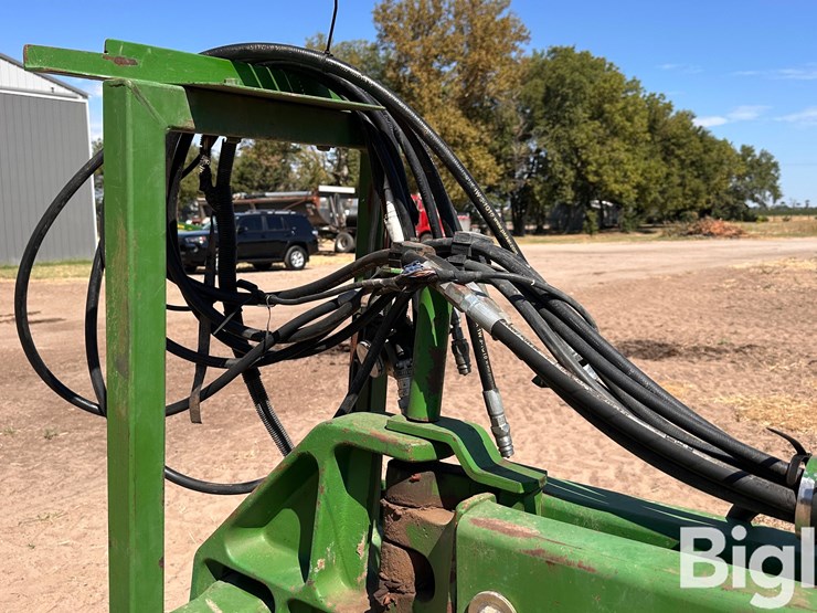 john-deere-7200-image-10