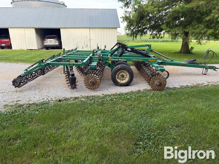 great-plains-1500tt-image-4
