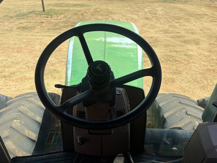 2000-john-deere-9300-image-30