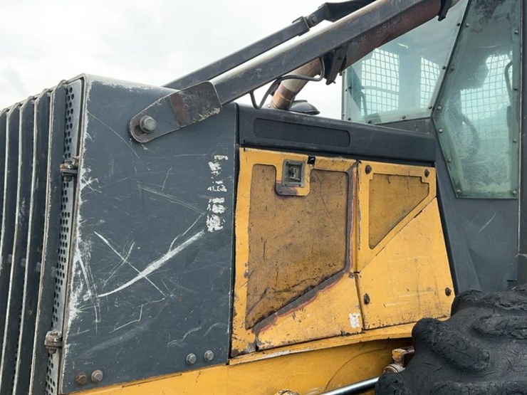 2005-john-deere-540-image-45