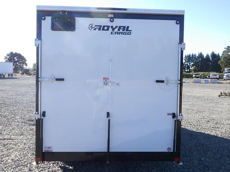 2027-royal-lcht35-7.518v-86-t/a-enclosed-trailer-image-4