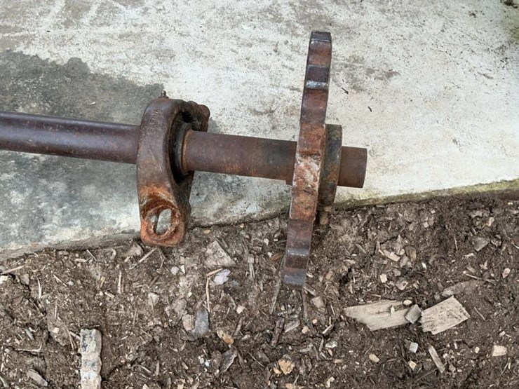 #162-•-shaft,-sprockets-and-chain-image-3