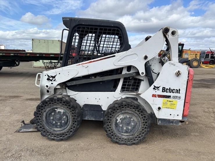 2016-bobcat-s590-image-5