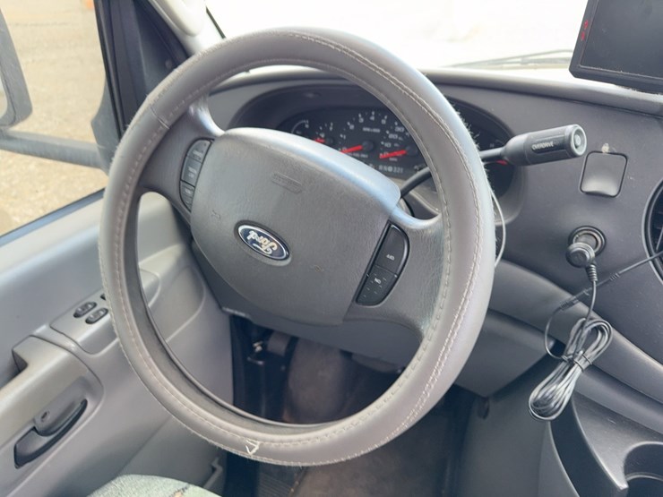 2006-ford-e450-image-52