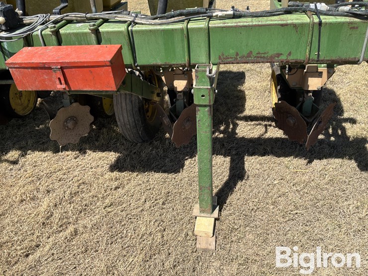 john-deere-7100-image-18