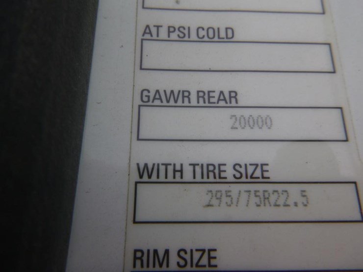 2020-kenworth-t680-image-28
