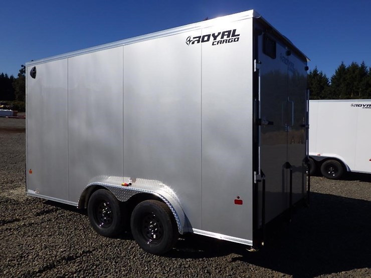 2027-royal-lcht35-7.516v-86-t/a-enclosed-trailer-image-3