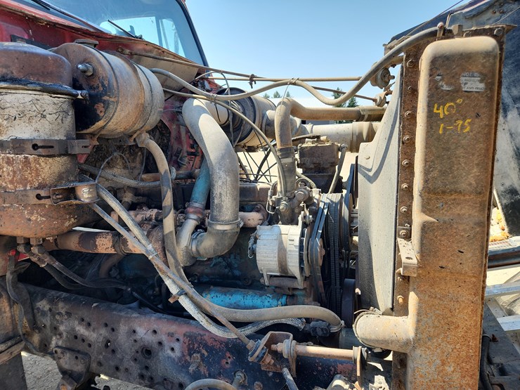 1979-international-f-2554-dump-truck-image-32