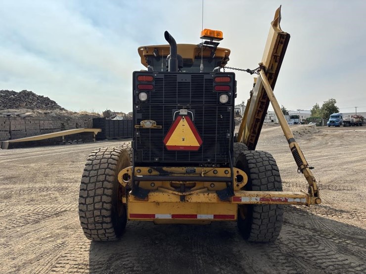 2009-deere-772g-image-8