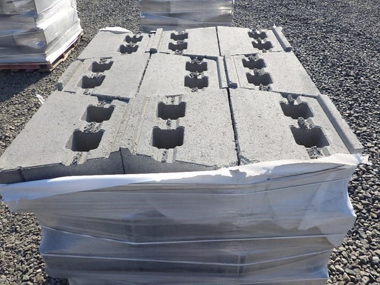 retaining-wall-6"-h-x-12"-d-x-17"-w-image-1