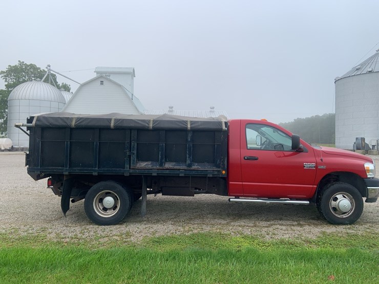 2007-dodge-ram-3500-image-14