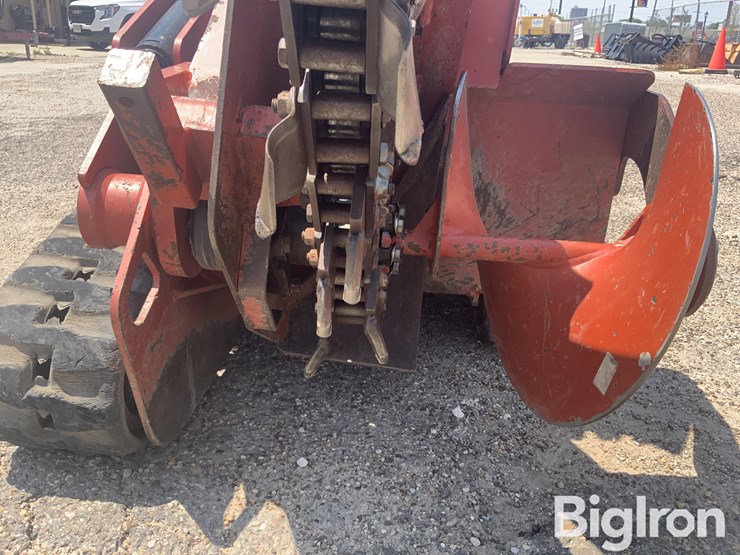 ditch-witch-c24x-image-11