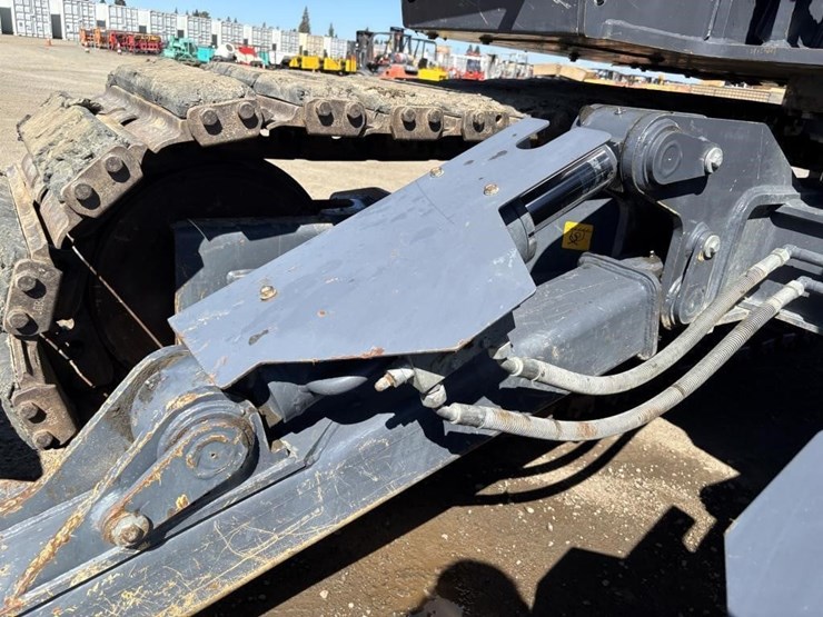 2023-xcmg-xe155ucr-hydraulic-excavator-image-23