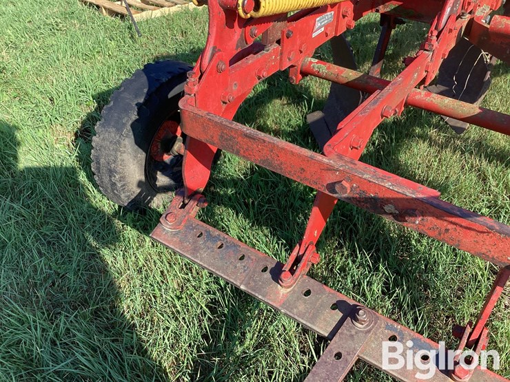 melroe-5-bottom-pull-type-plow-image-11
