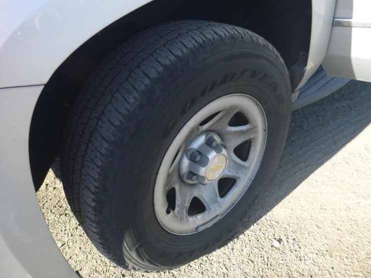 2018-chevrolet-tahoe-image-13