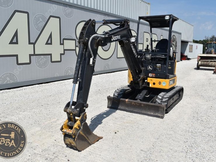 2020-deere-26g-image-1