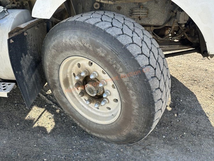 2000-kenworth-t800-image-9