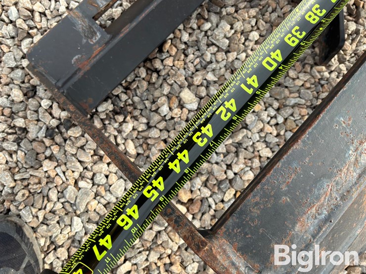 belltec-300-hydraulic-post-hole-digger-image-11