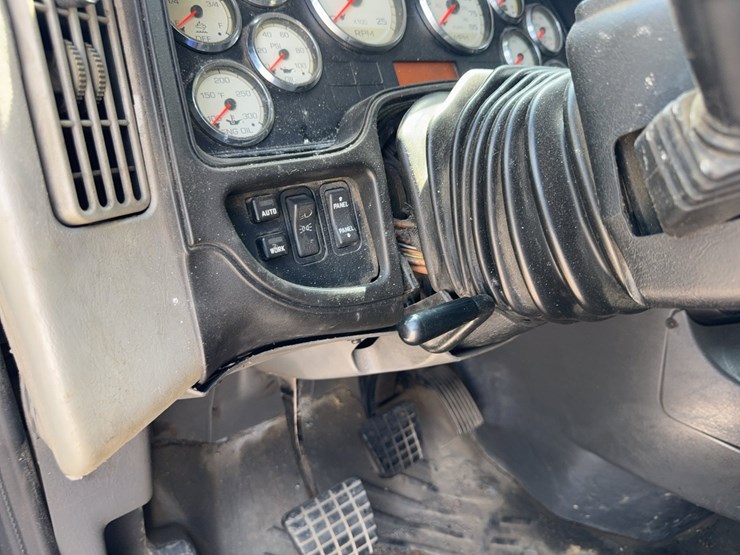 2015-international-prostar-image-77