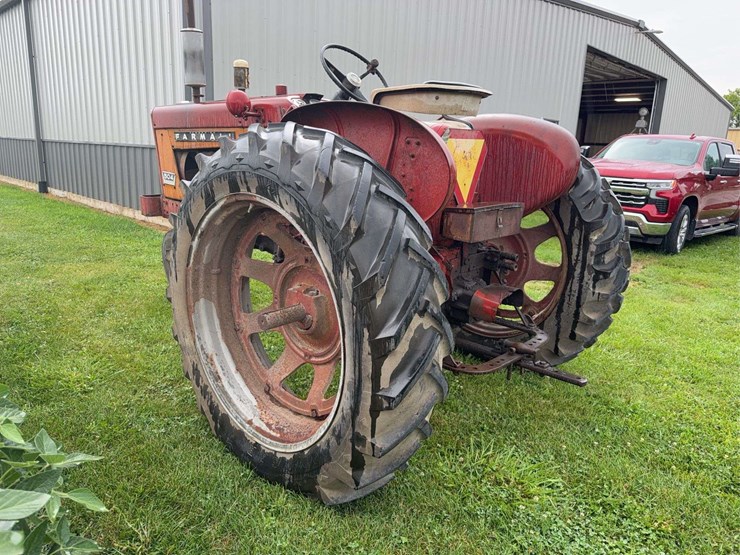 farmall-504-image-2