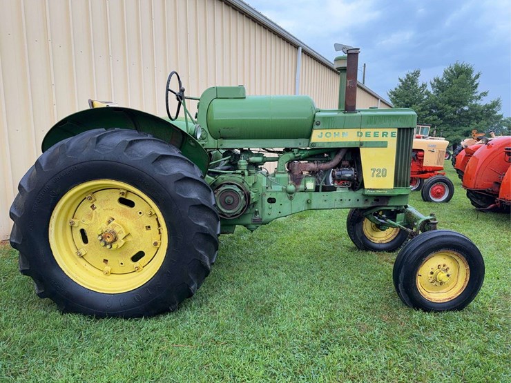 john-deere-720-image-5