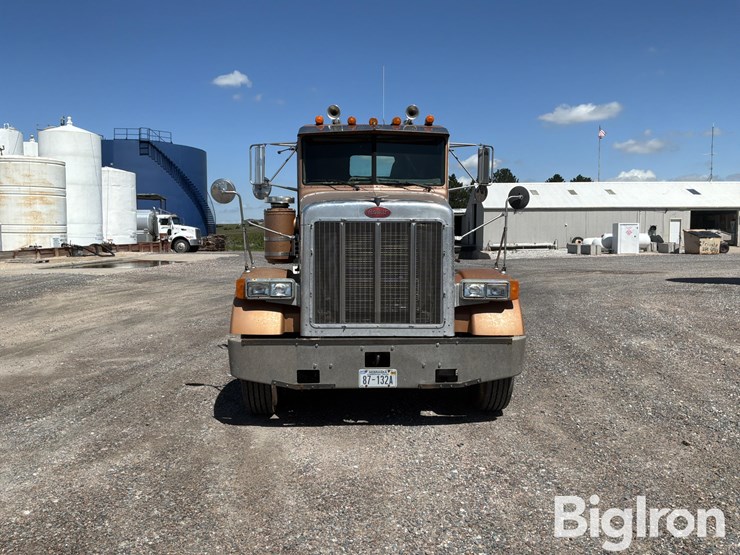 1992-peterbilt-378-image-2