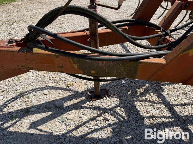 case-ih-5100-image-10