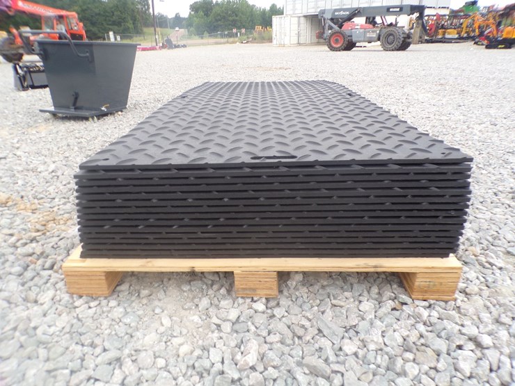 #2119-•-heavy-duty-rubber-mats---qty-15-mats---8'lx4'w-image-3