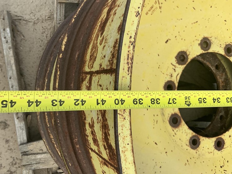 john-deere-16-image-10