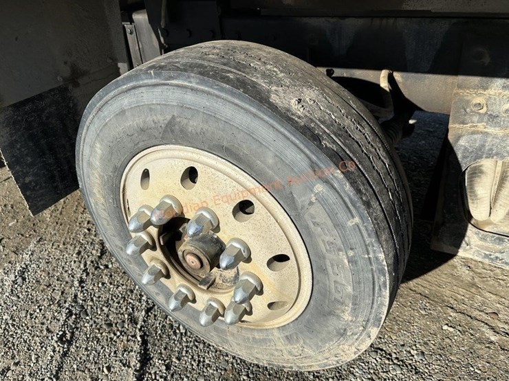 2000-kenworth-t800-image-19