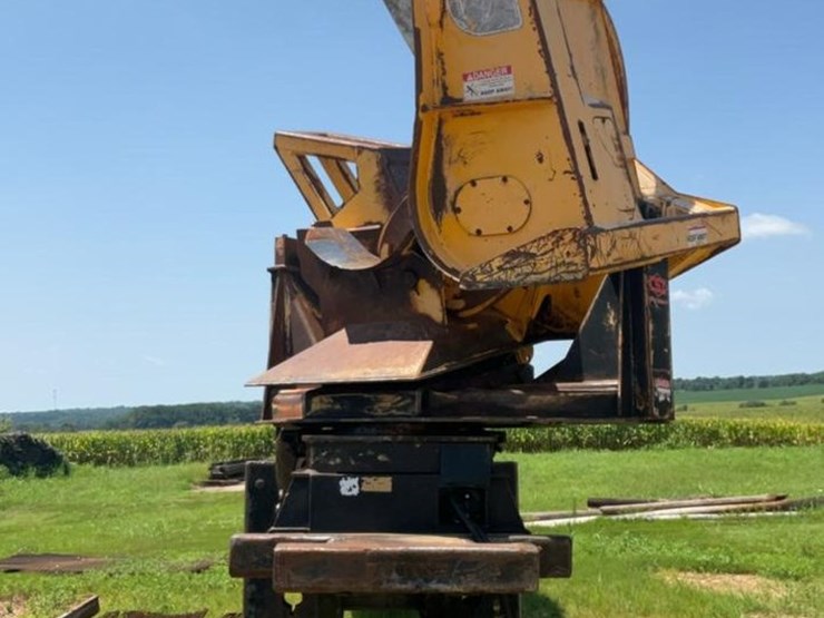 2013-deere-437d-image-10