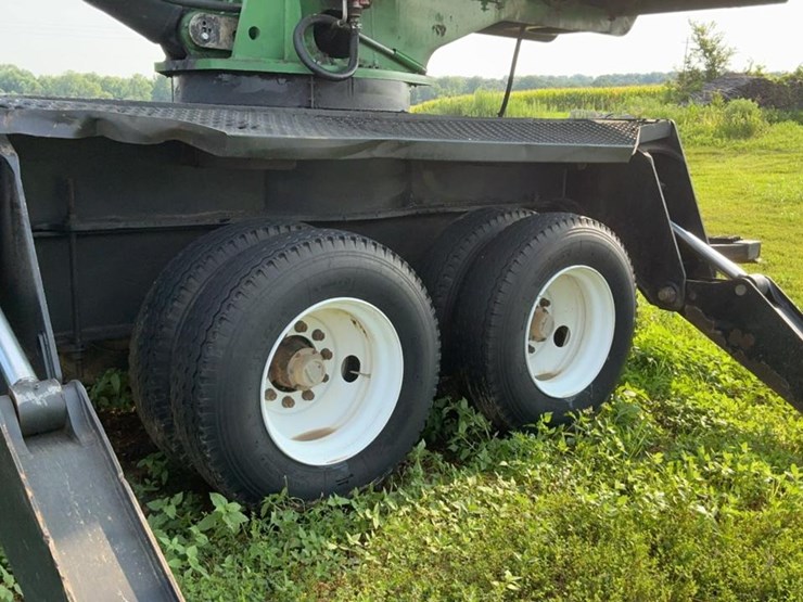2013-deere-437d-image-70