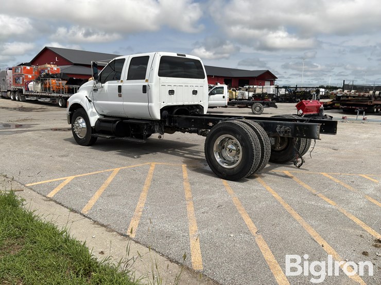 2012-ford-f750-image-7