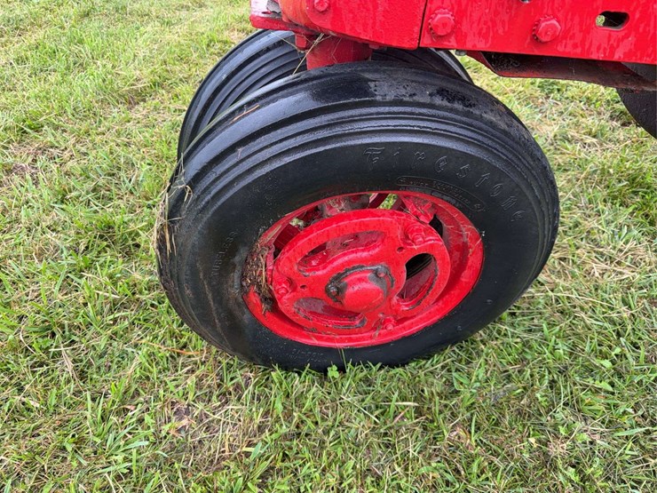 farmall-m-image-14