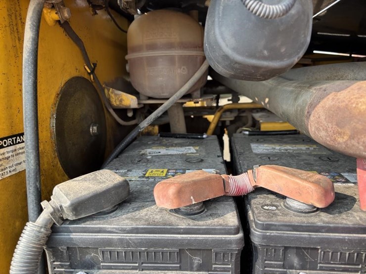 2009-deere-772g-image-75