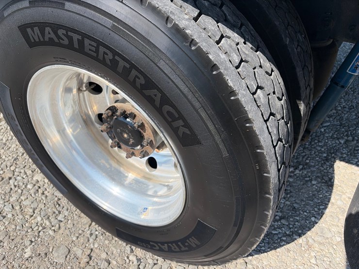 2019-kenworth-t270-image-24