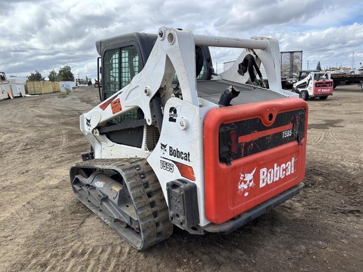 2017-bobcat-t595-image-4