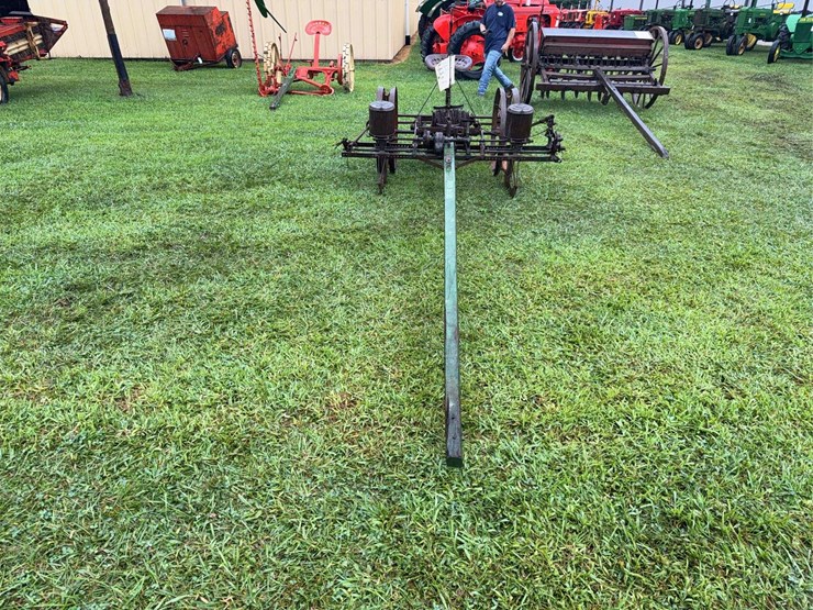 john-deere-two-row-planter-image-8